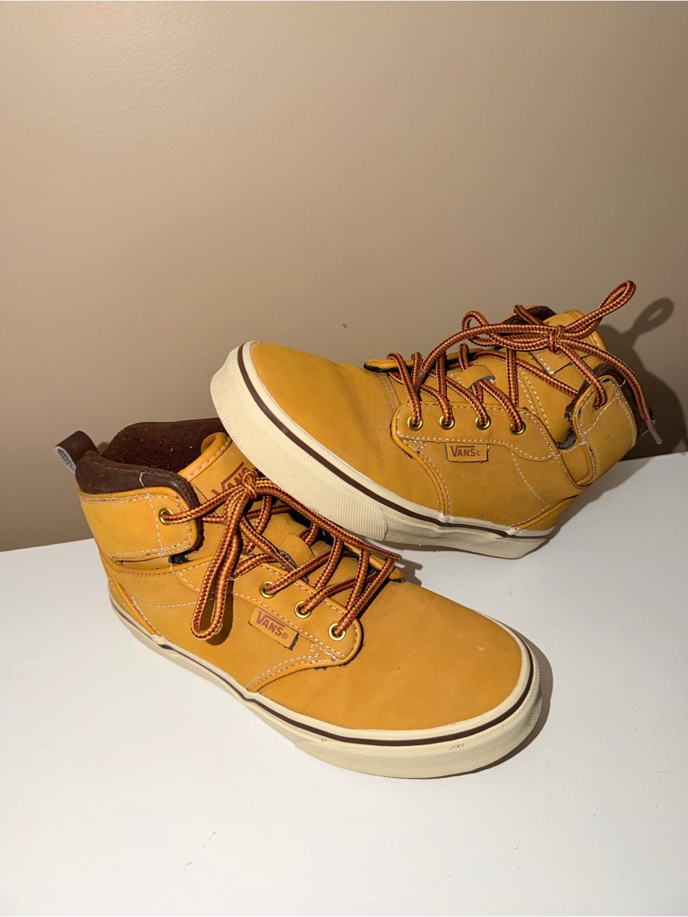 Vans Atwood Hi-Top Sneakers leather skate shoes oak buff tan